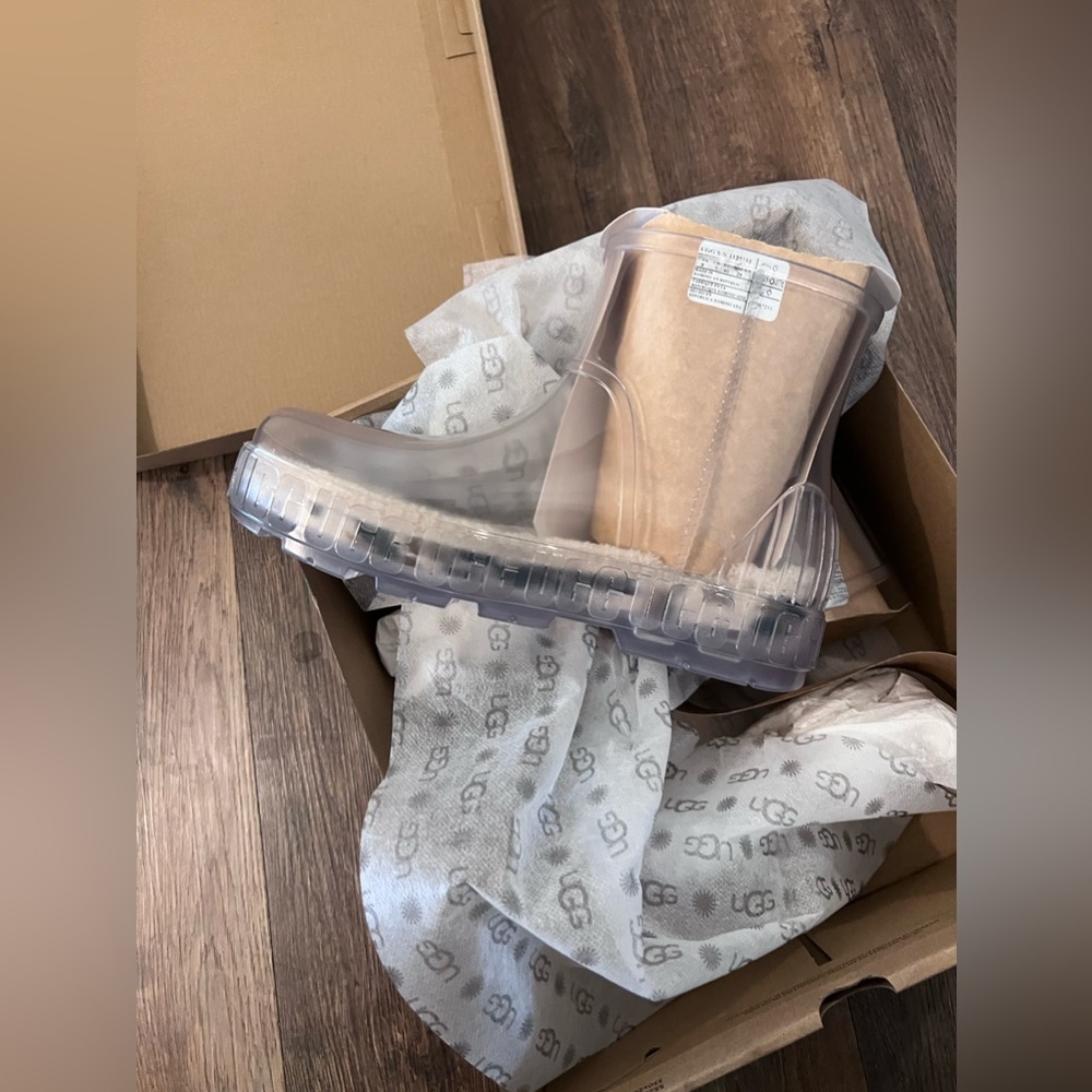 UGG Drizlita Ankle Rain Boots